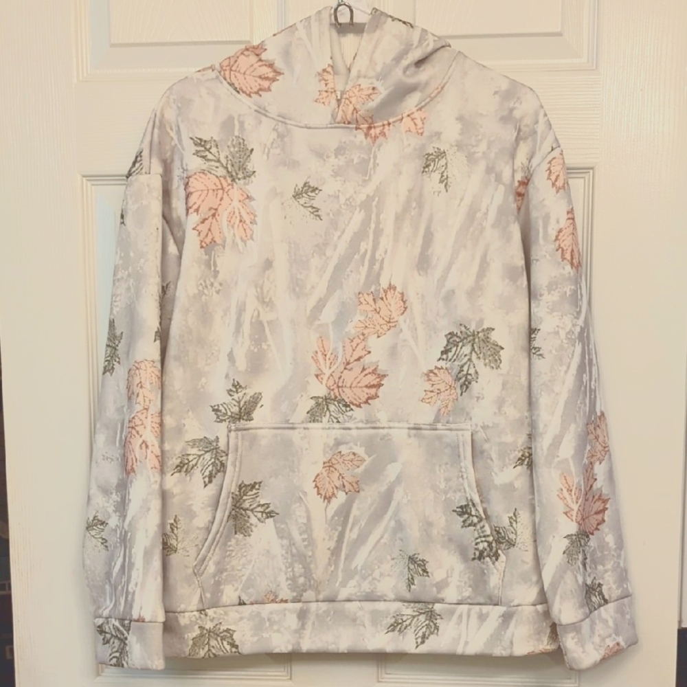 Brand New Leaf Camo Print Women's Oversized Hoodie Size Small